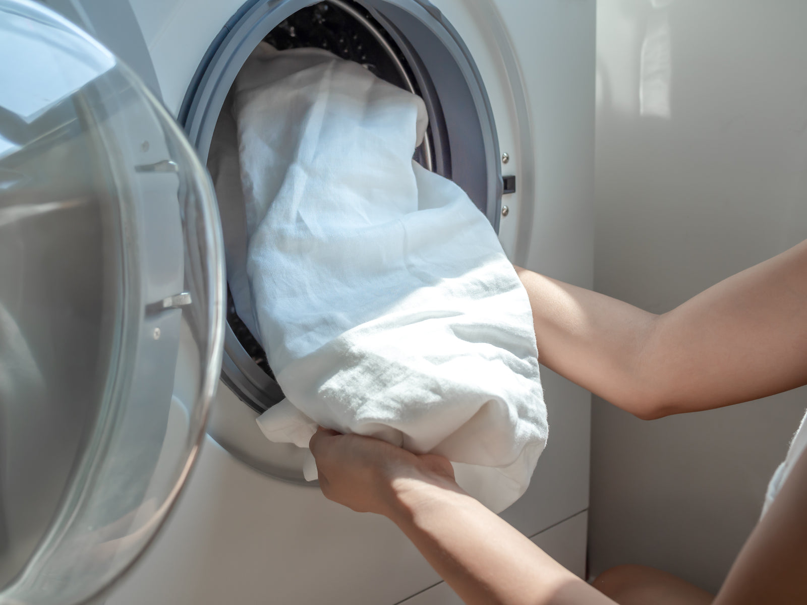 Tips for Preparing Your Sheets and Bedding to Wash