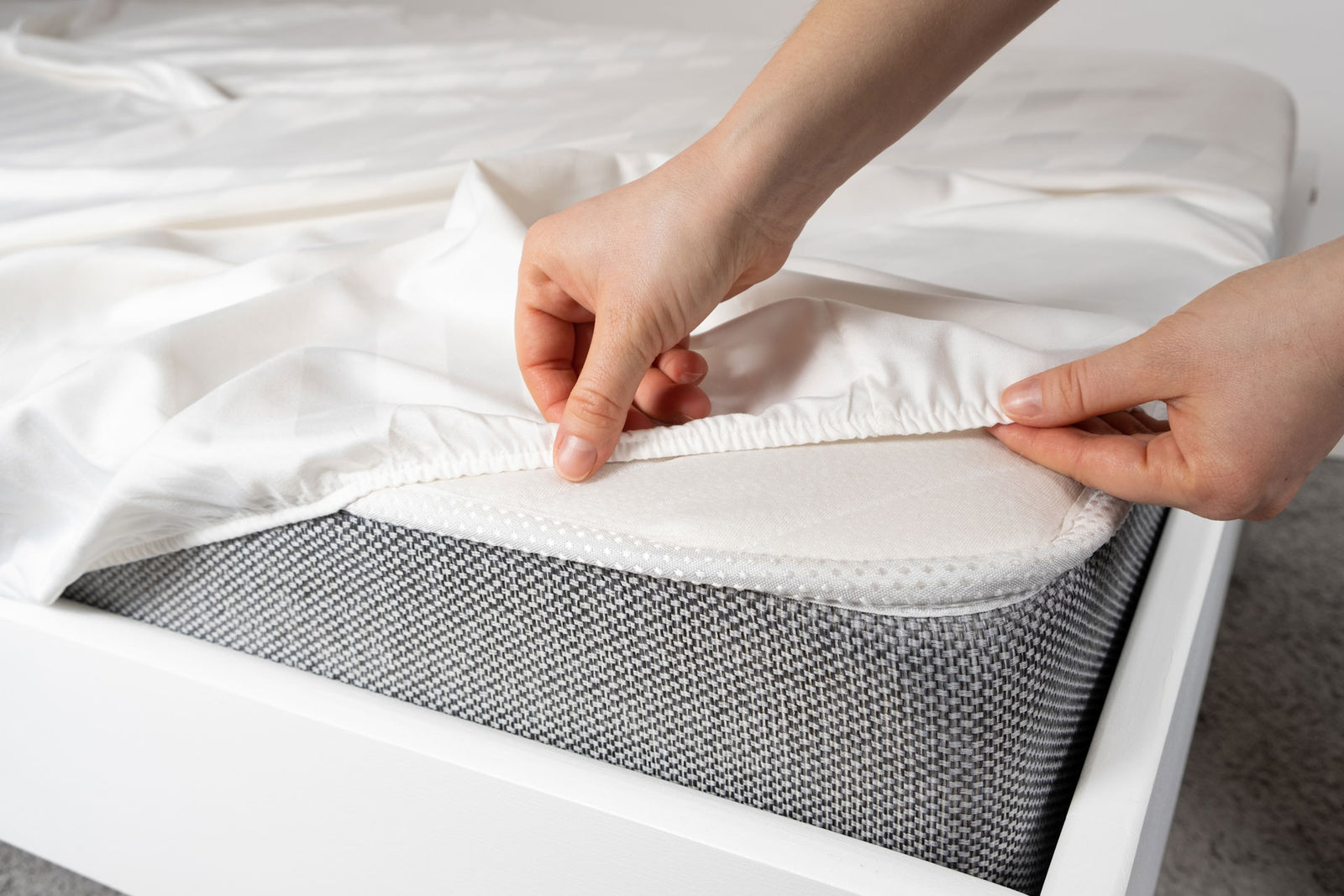 FAQ Keeping Fitted Sheets in Place