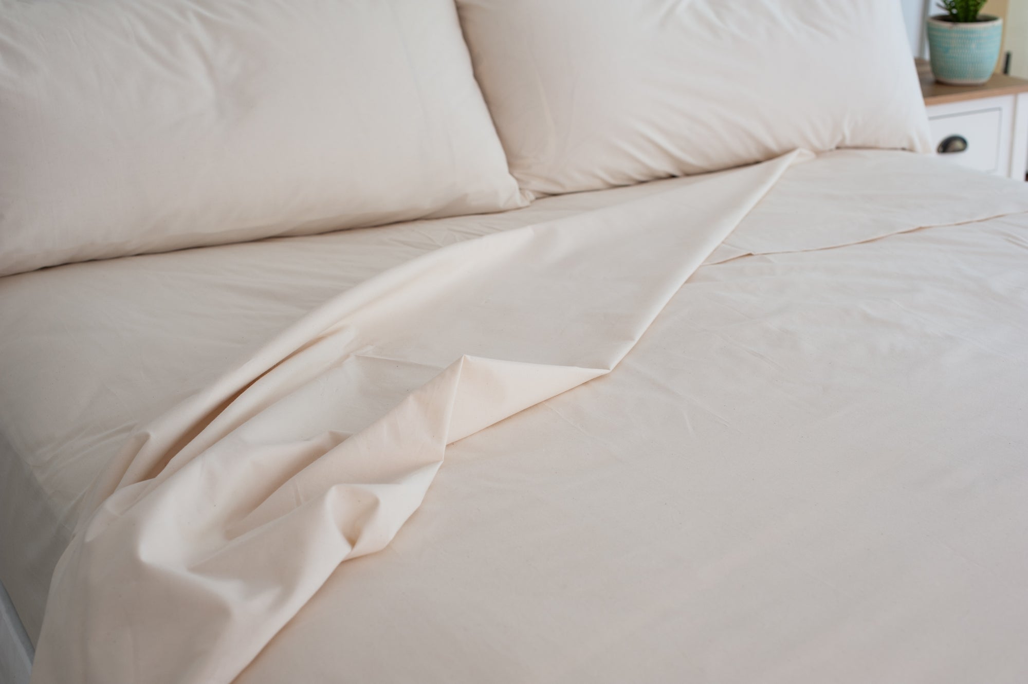 Why Do Bed Linens Wrinkle?