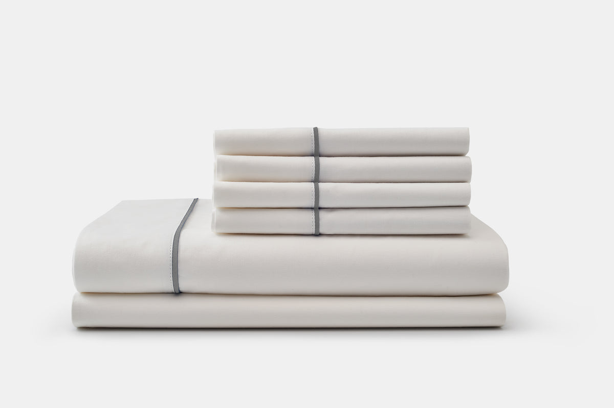 Cotton Bed Sheet Set with Classic Piping Design