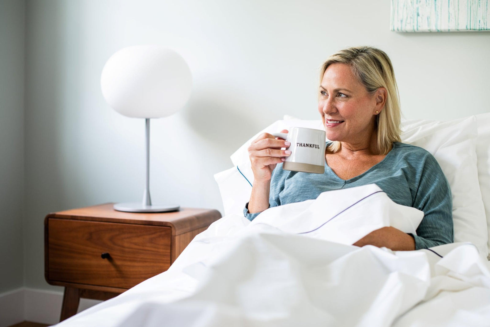 Stacked Sheet Set Bed Sheet Set Navy Blue Classic Piping Design Cotton Made in USA